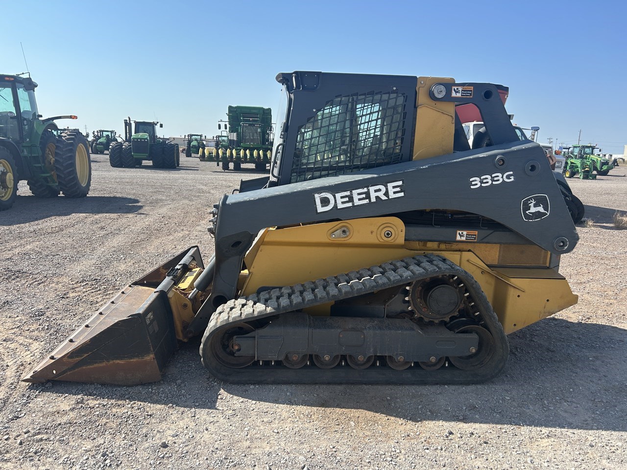 2019 John Deere 333G Image 2
