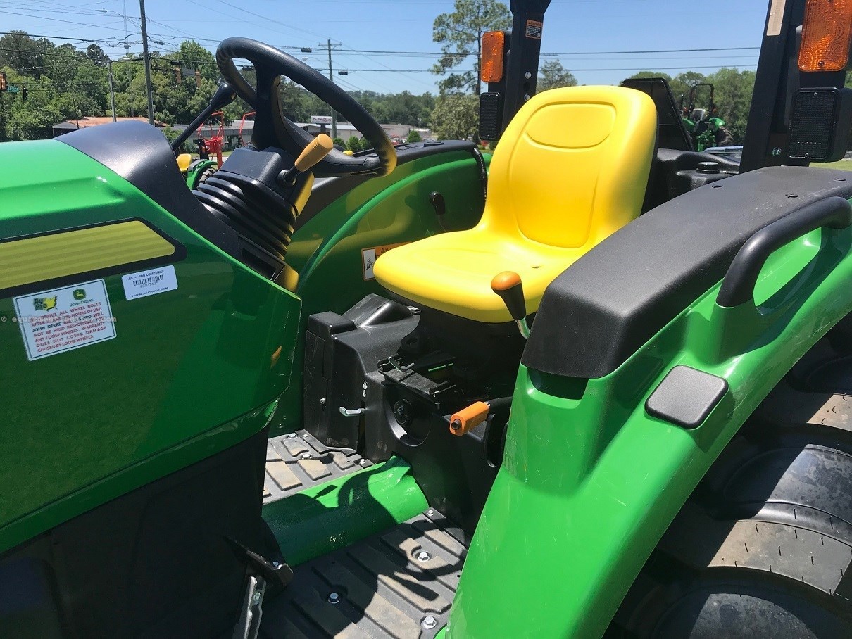 2026 John Deere 4044M Image 2