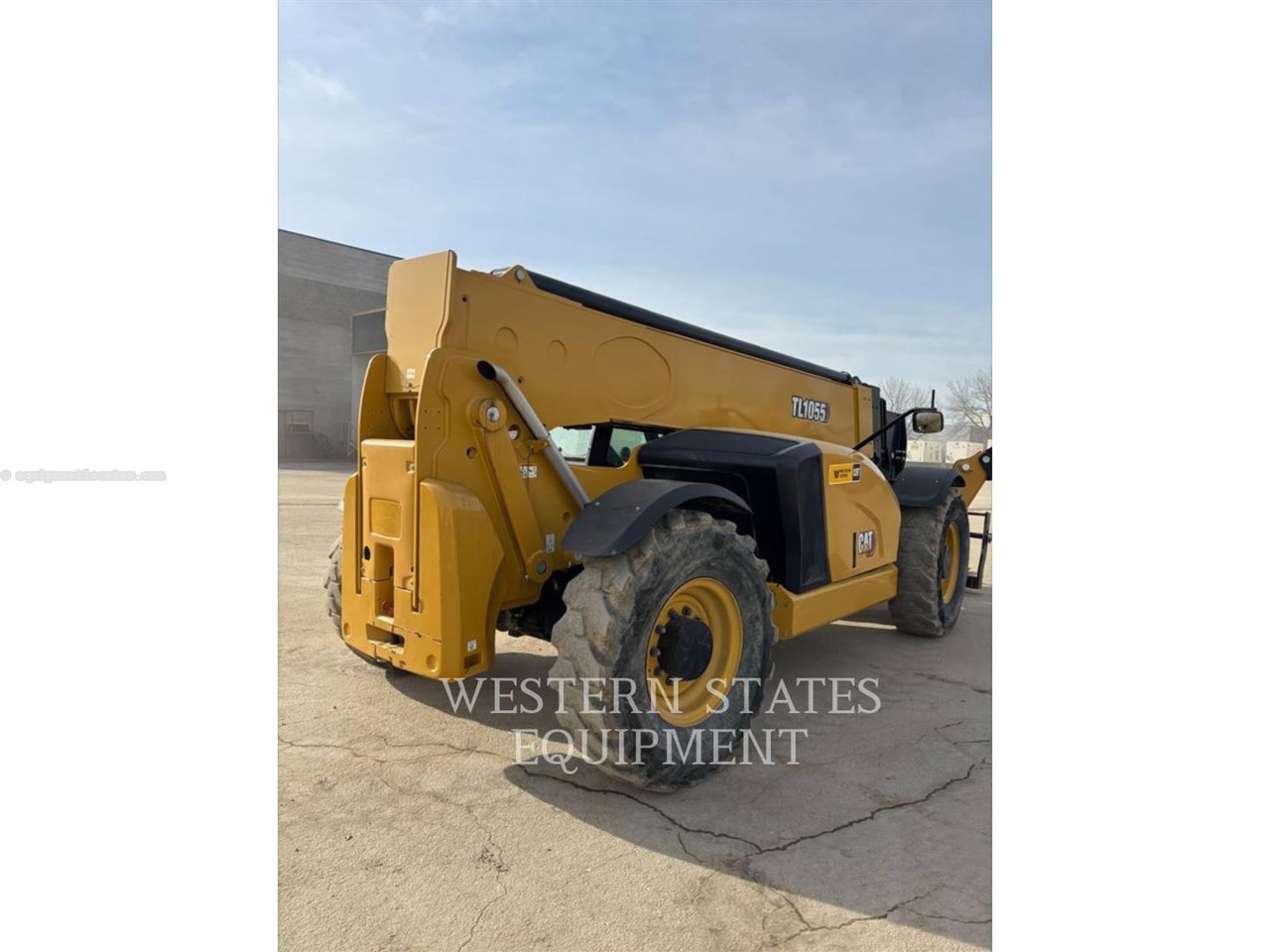 2023 Caterpillar TL1055 Image 2