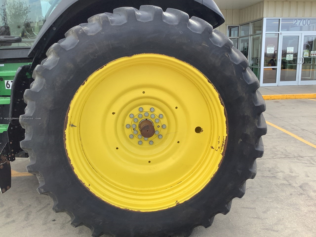 2023 John Deere 8R 250 Image 23