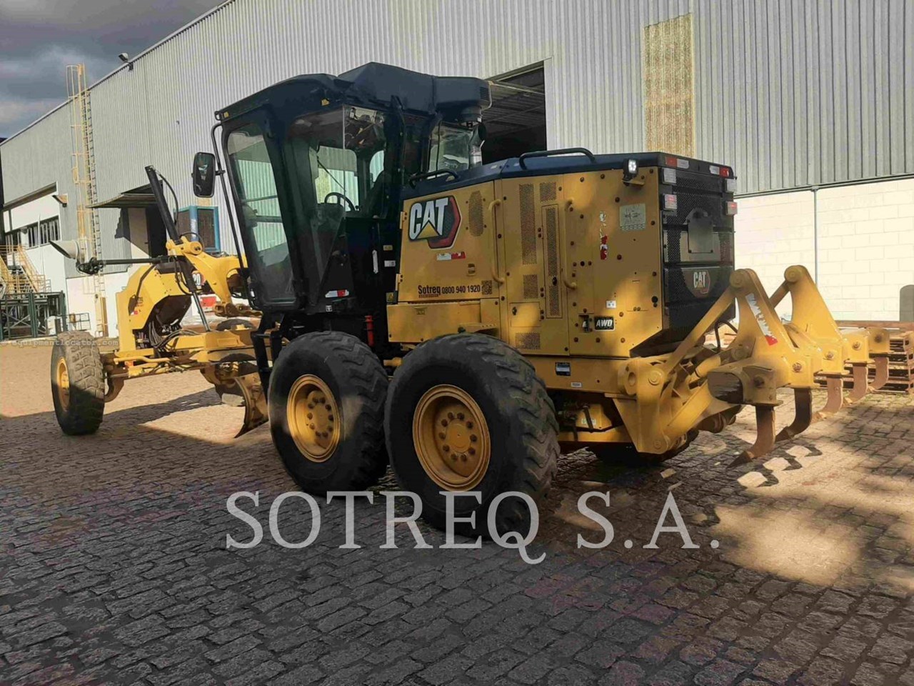 2022 Caterpillar 12014AWD Image 4