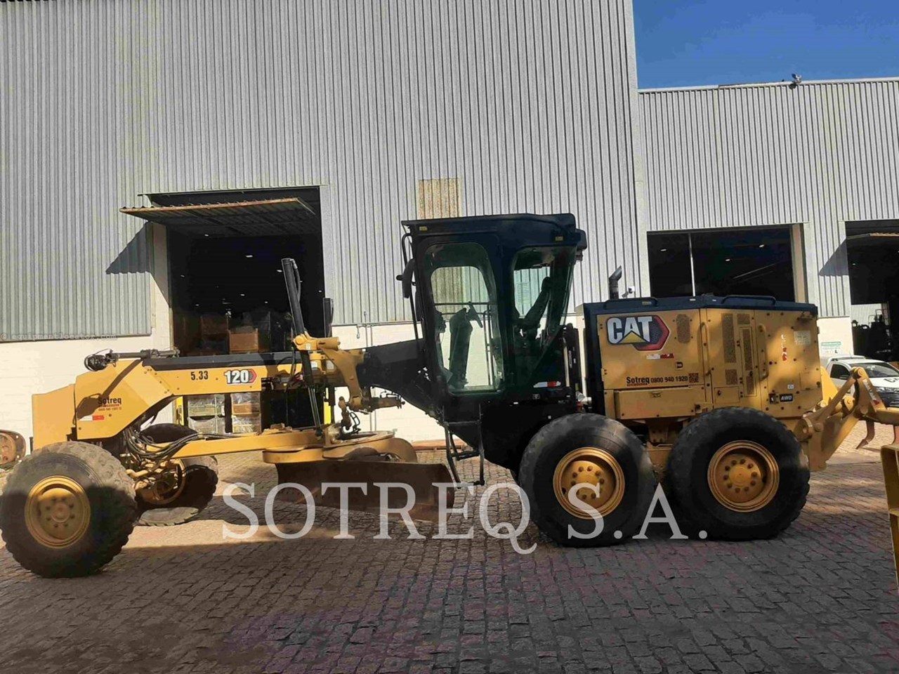 2022 Caterpillar 12014AWD Image 21