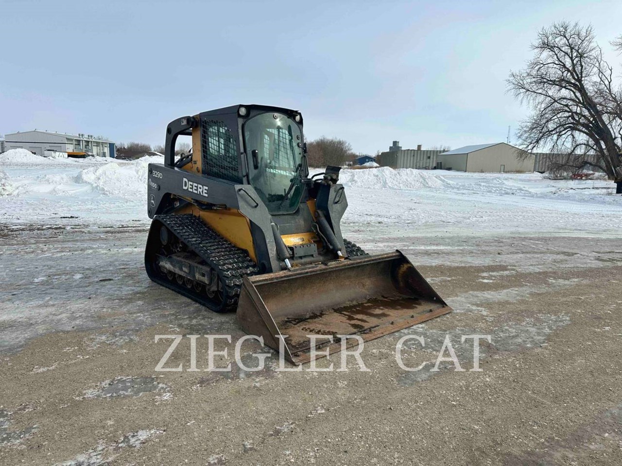 2013 John Deere 329 D Image 2