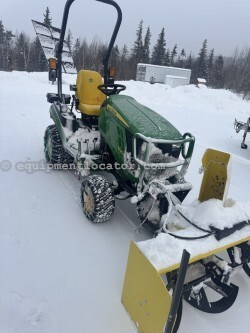 2022 John Deere 1025R Image 2