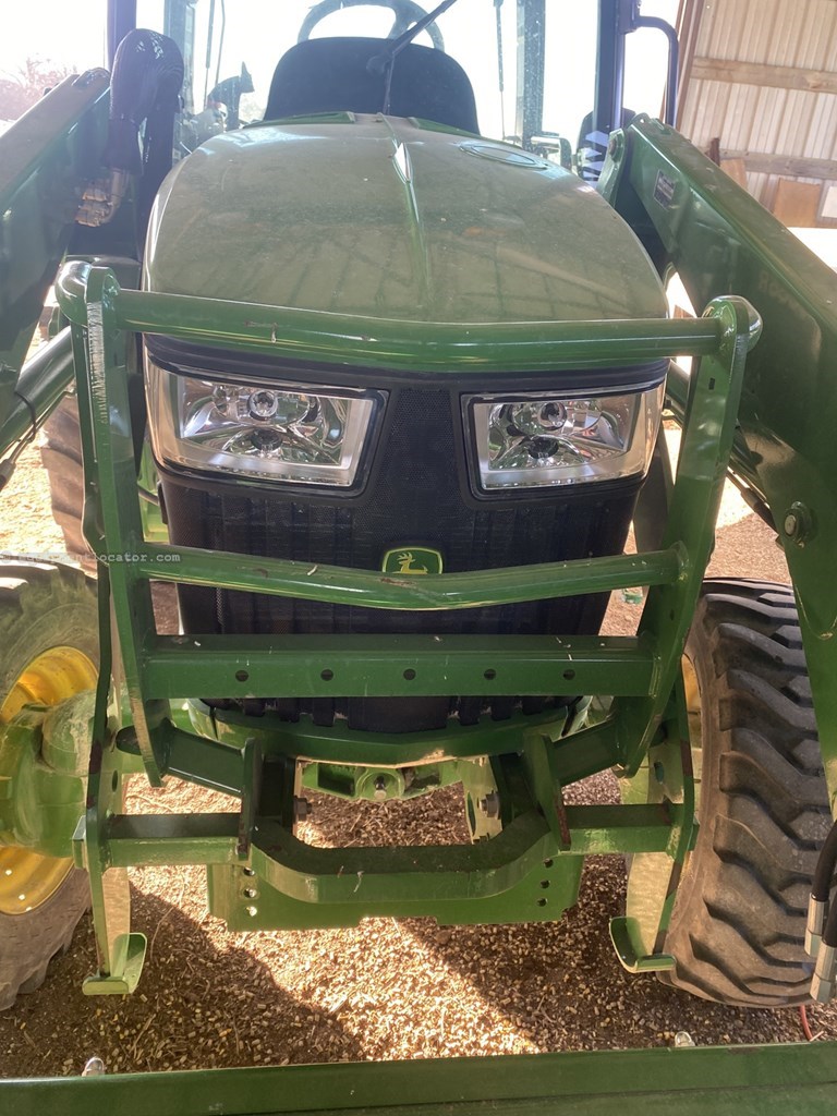 2020 John Deere 4066R Image 4