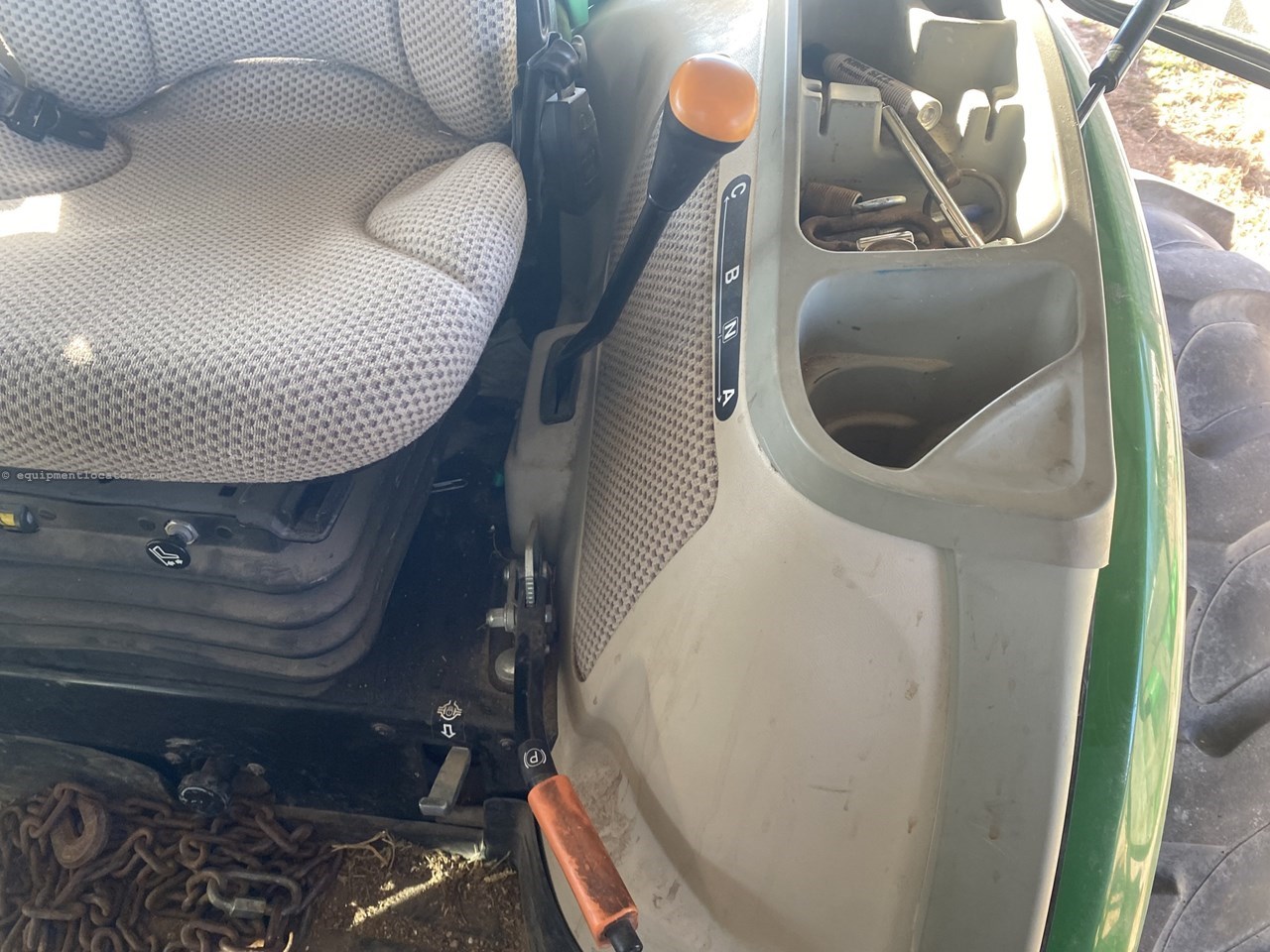 2020 John Deere 4066R Image 17