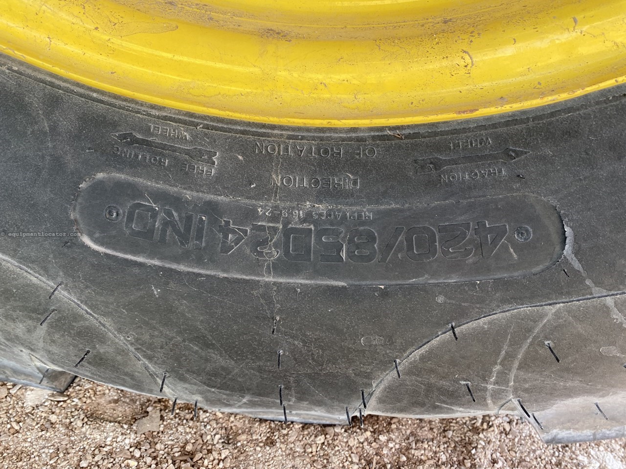 2020 John Deere 4066R Image 19