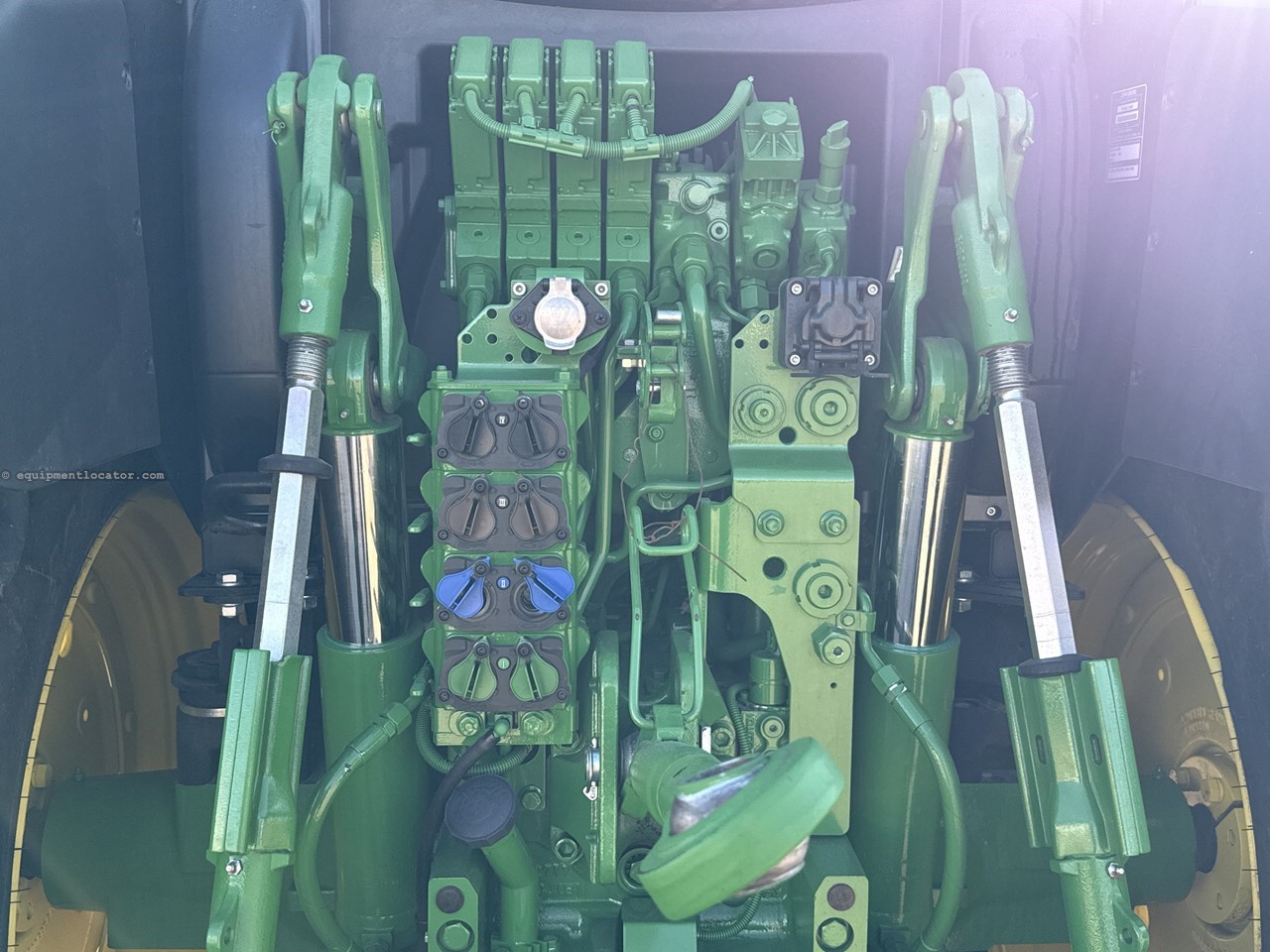 2024 John Deere 6R 140 Image 10