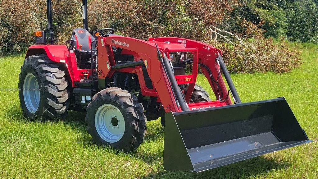 2025 Mahindra 5100 Series 5155 Shuttle Image 2
