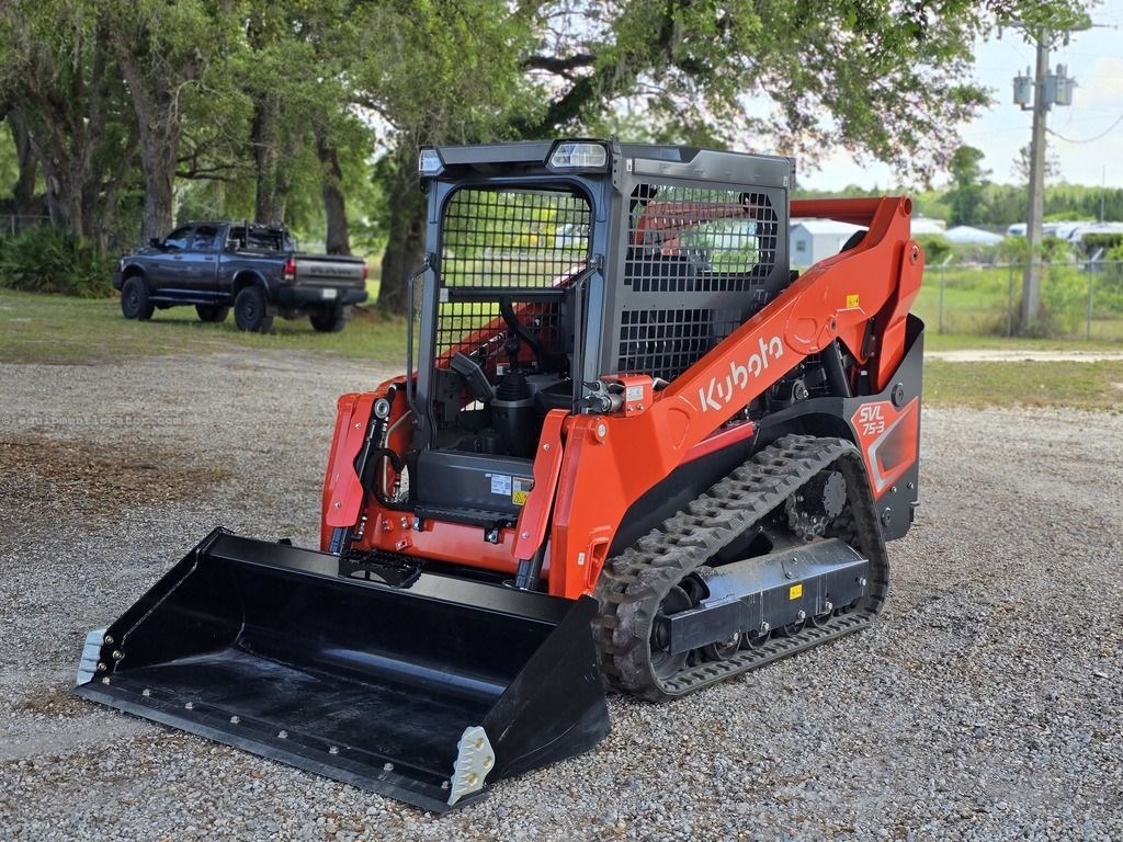 2026 Kubota Track Loaders SVL75-3 Image 2