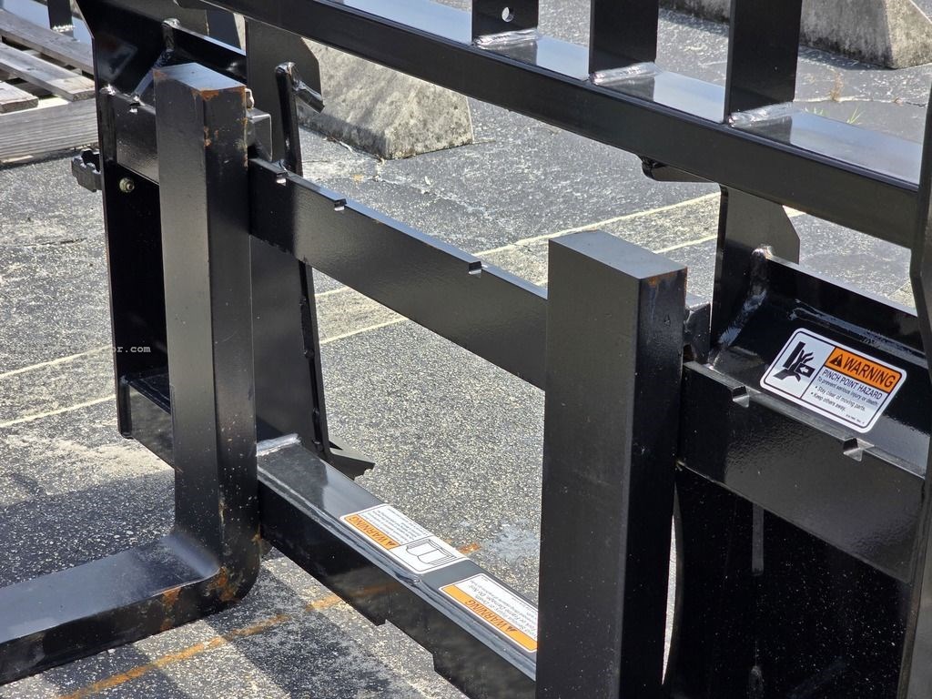 Land Pride PFL56 Series PFL5648 Image 4