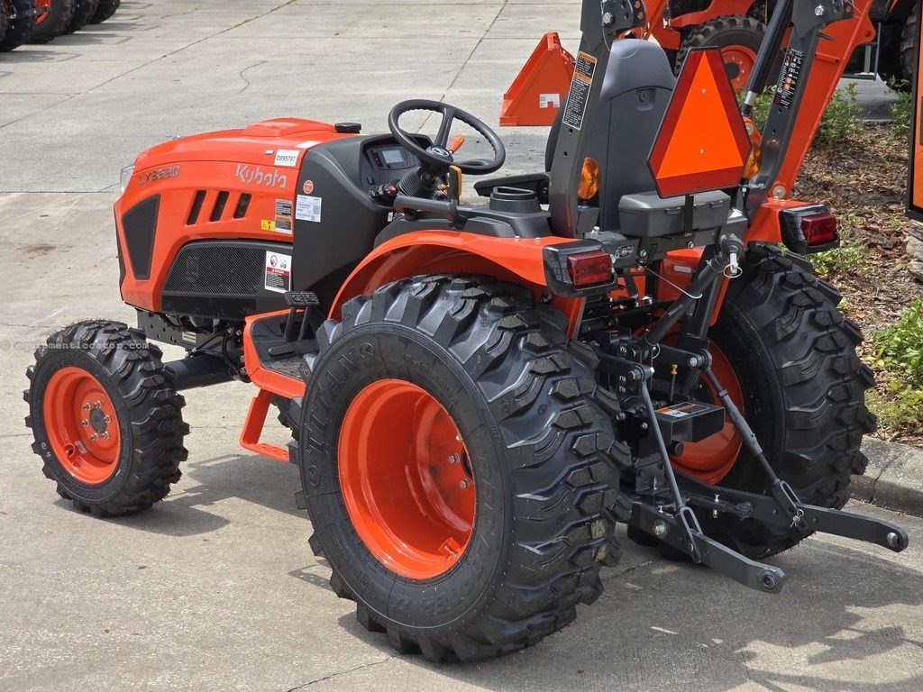 2026 Kubota LX Series LX3520 Image 4