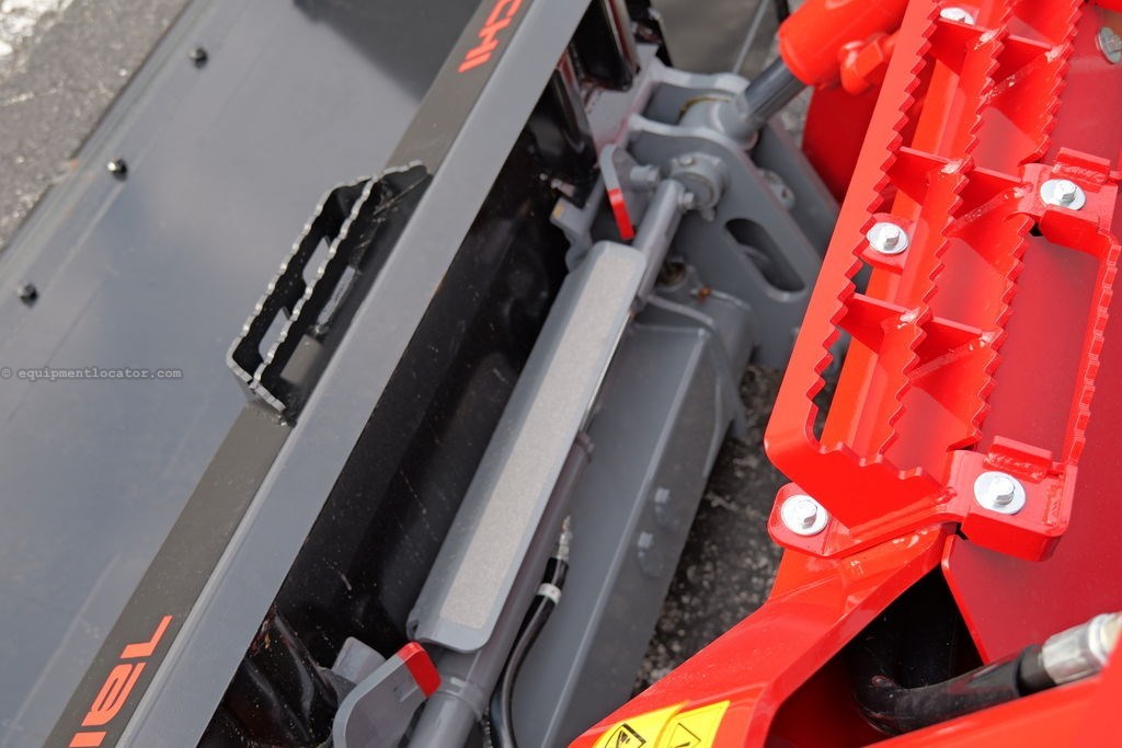 2025 Takeuchi Track Loader TL11R3 Image 6