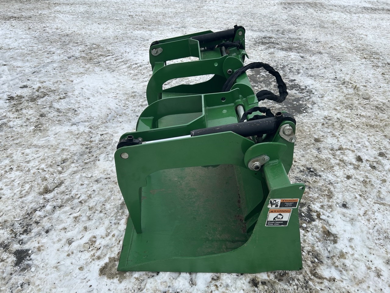 2023 Frontier AD11E 72" Image 3