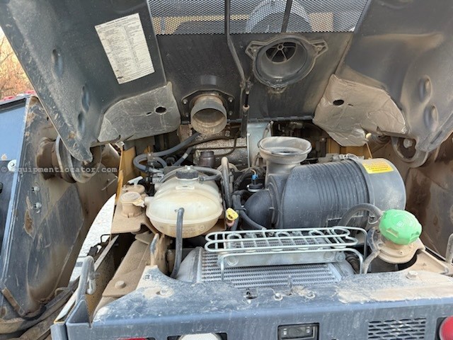 2022 John Deere 333G Image 7