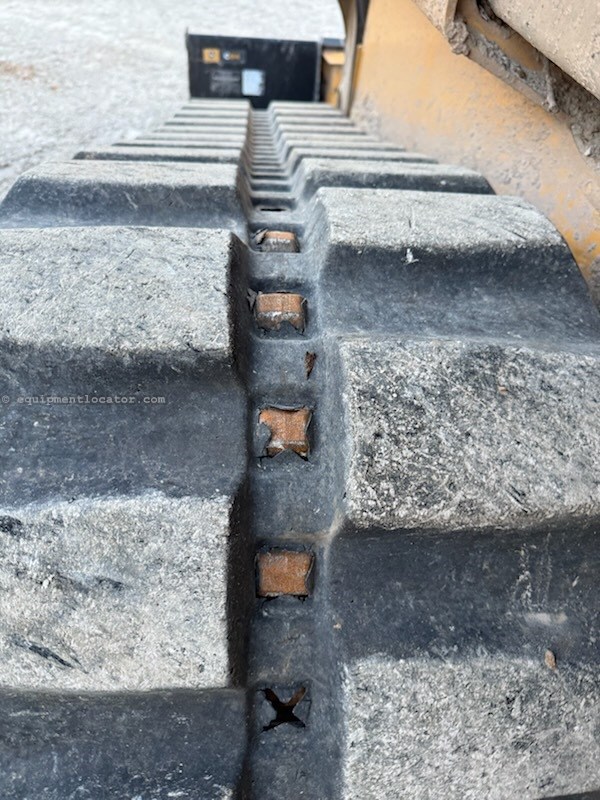 2022 John Deere 333G Image 16