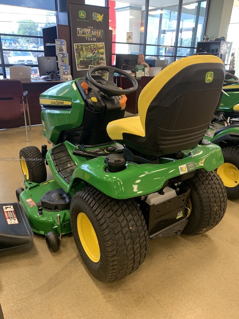2026 John Deere x390 Image 3