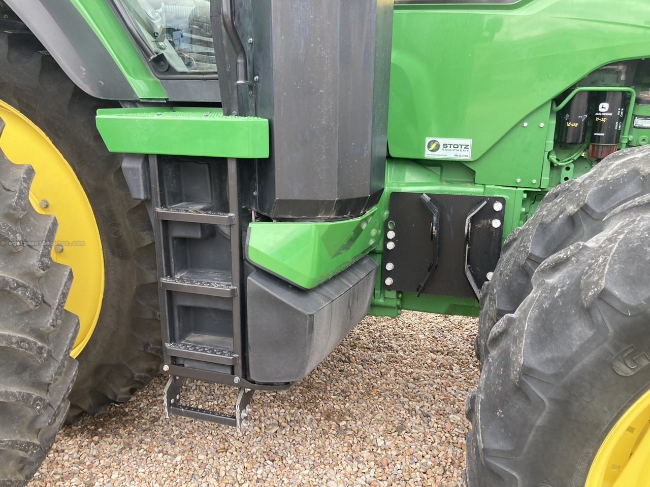 2022 John Deere 8R 370 Image 10