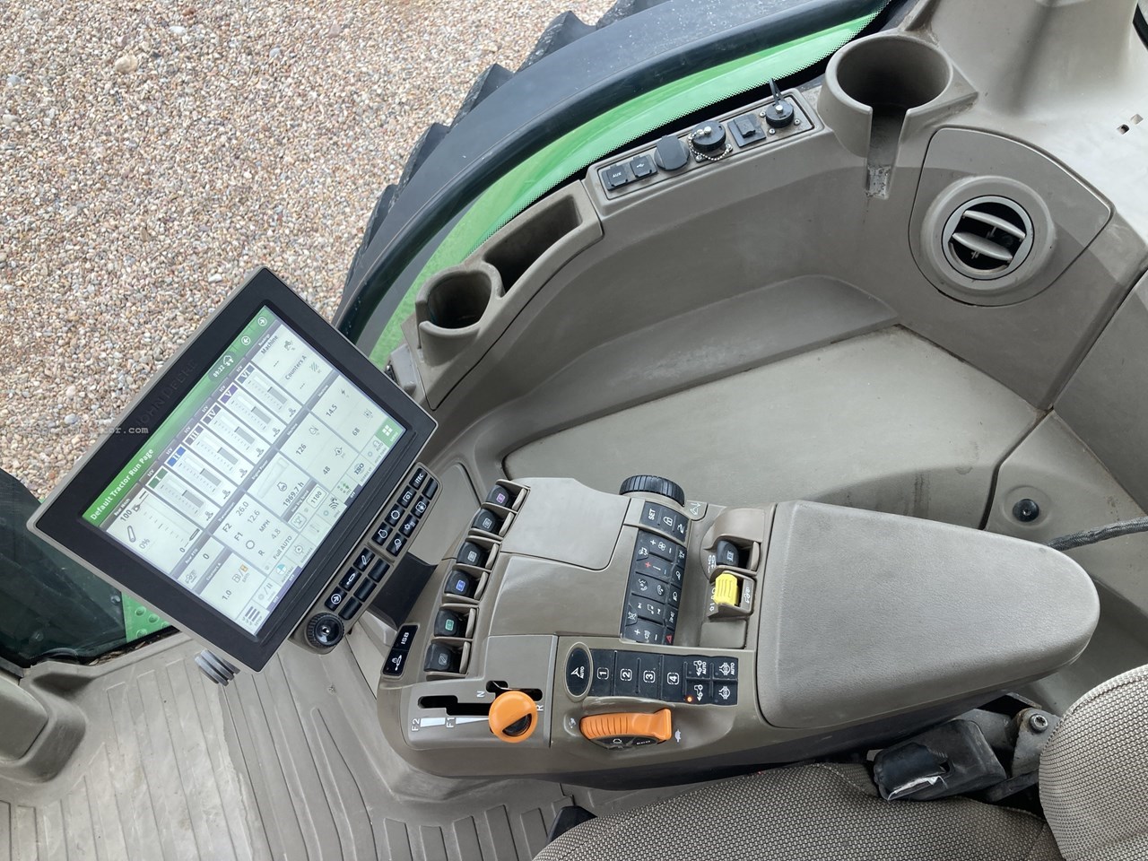 2022 John Deere 8R 370 Image 30