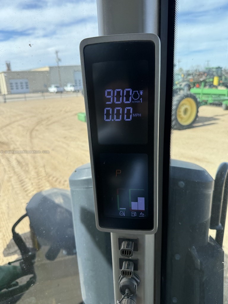 2021 John Deere 8R 410 Image 11