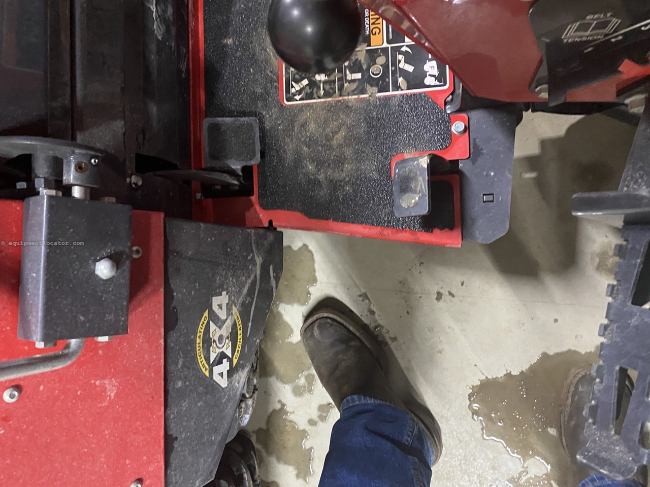 2025 Steiner 450 Image 10