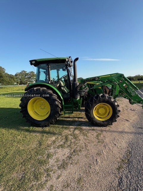 2022 John Deere 5115M Image 4