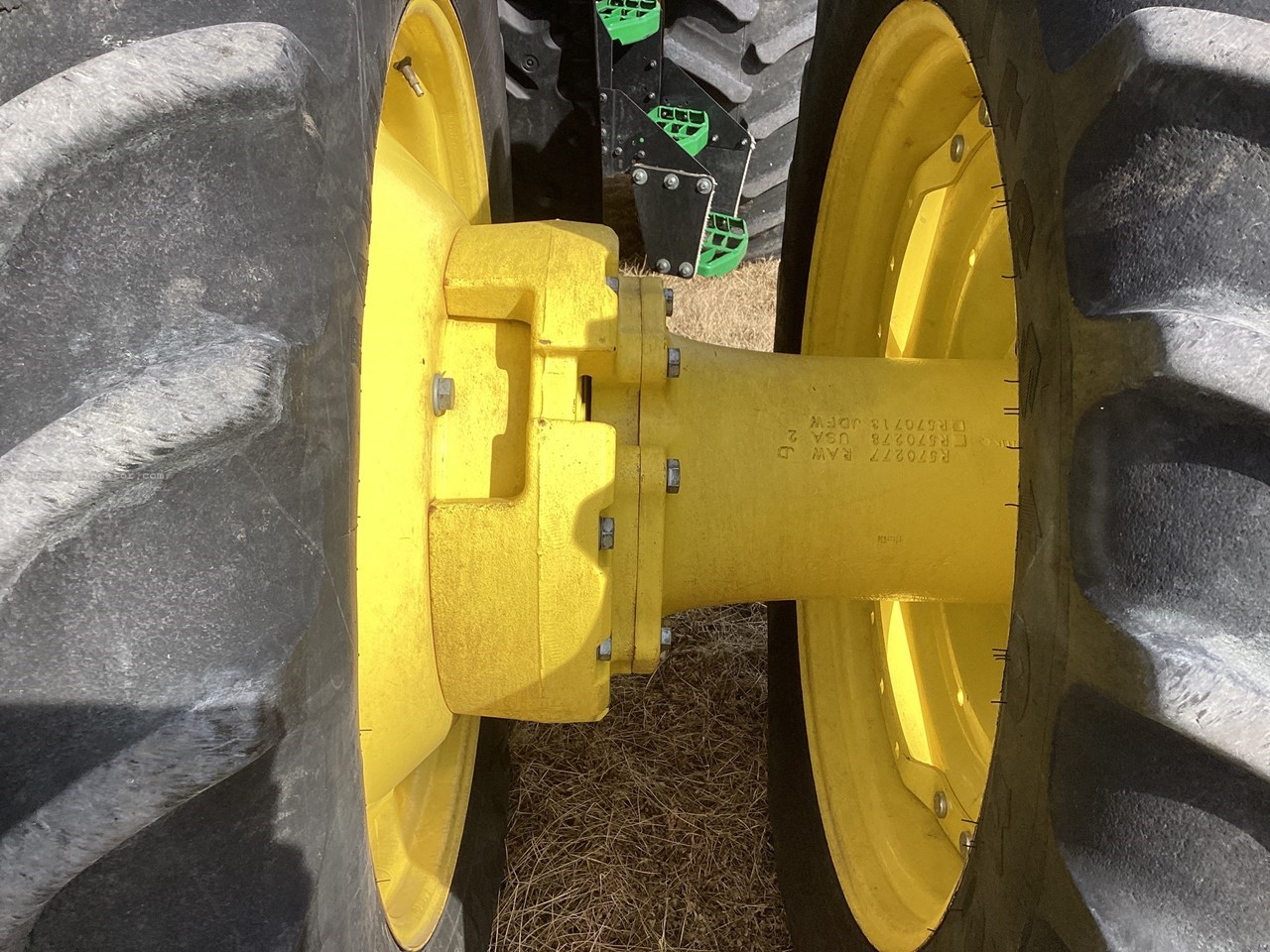 2022 John Deere 8R 340 Image 32