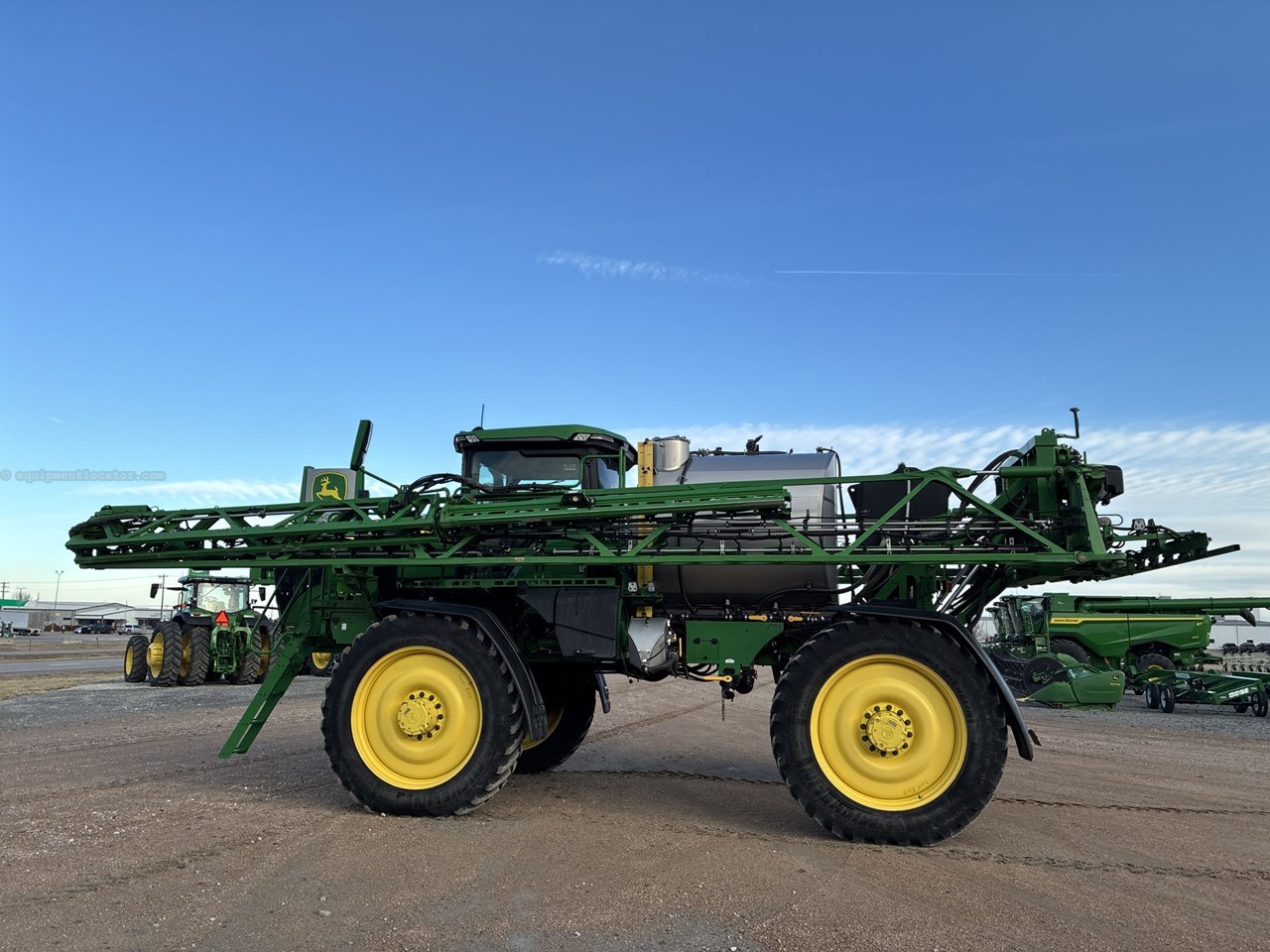 2022 John Deere 616R Image 2