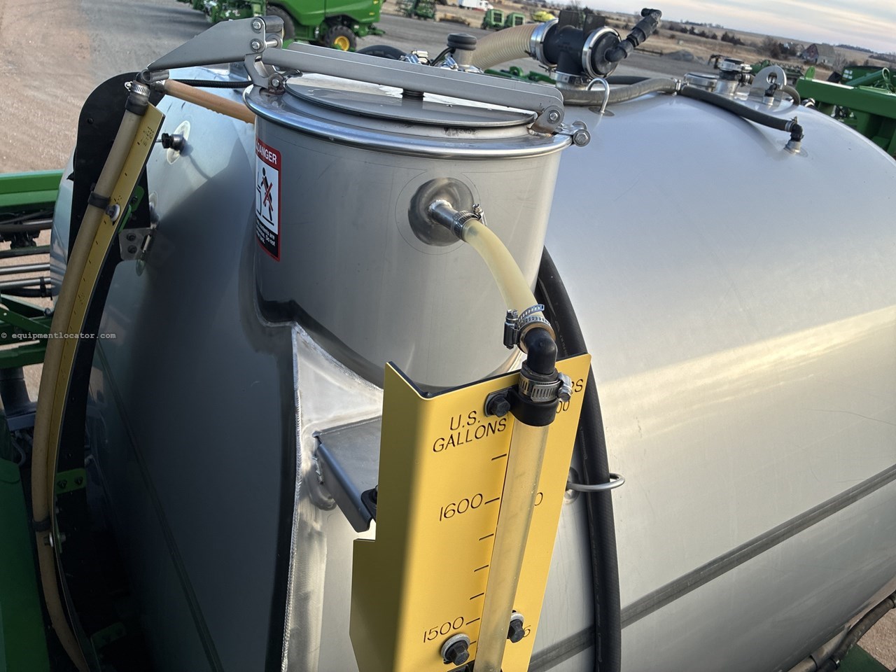 2022 John Deere 616R Image 16