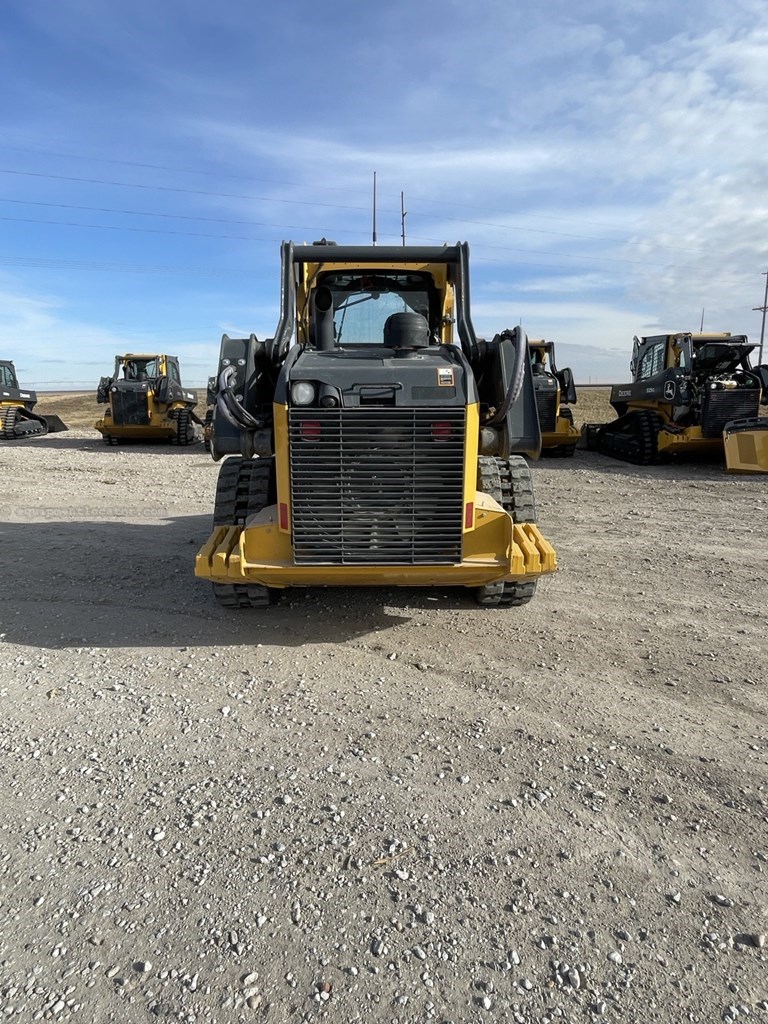 2024 John Deere 325G Image 4