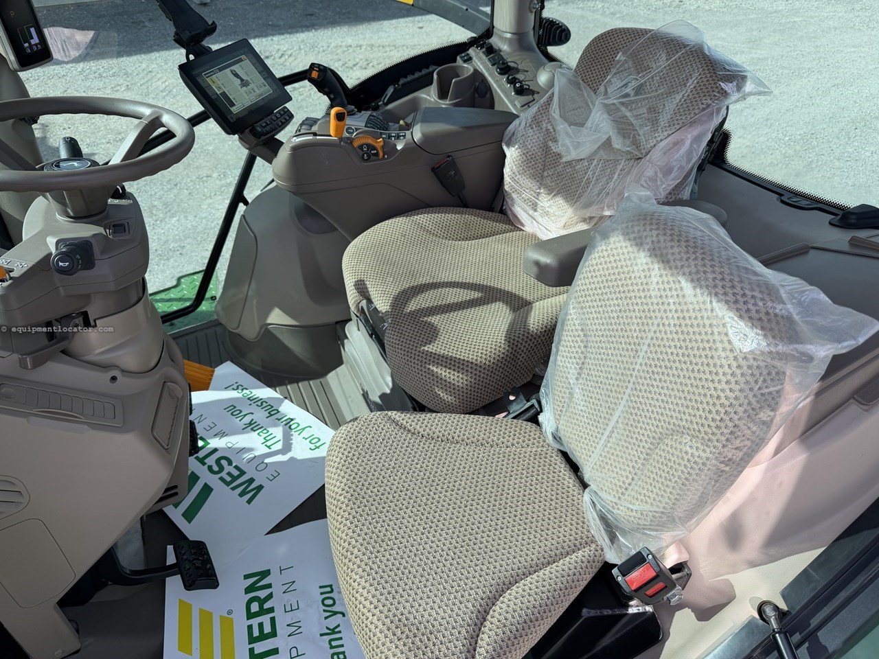 2024 John Deere 6R 250 Image 30