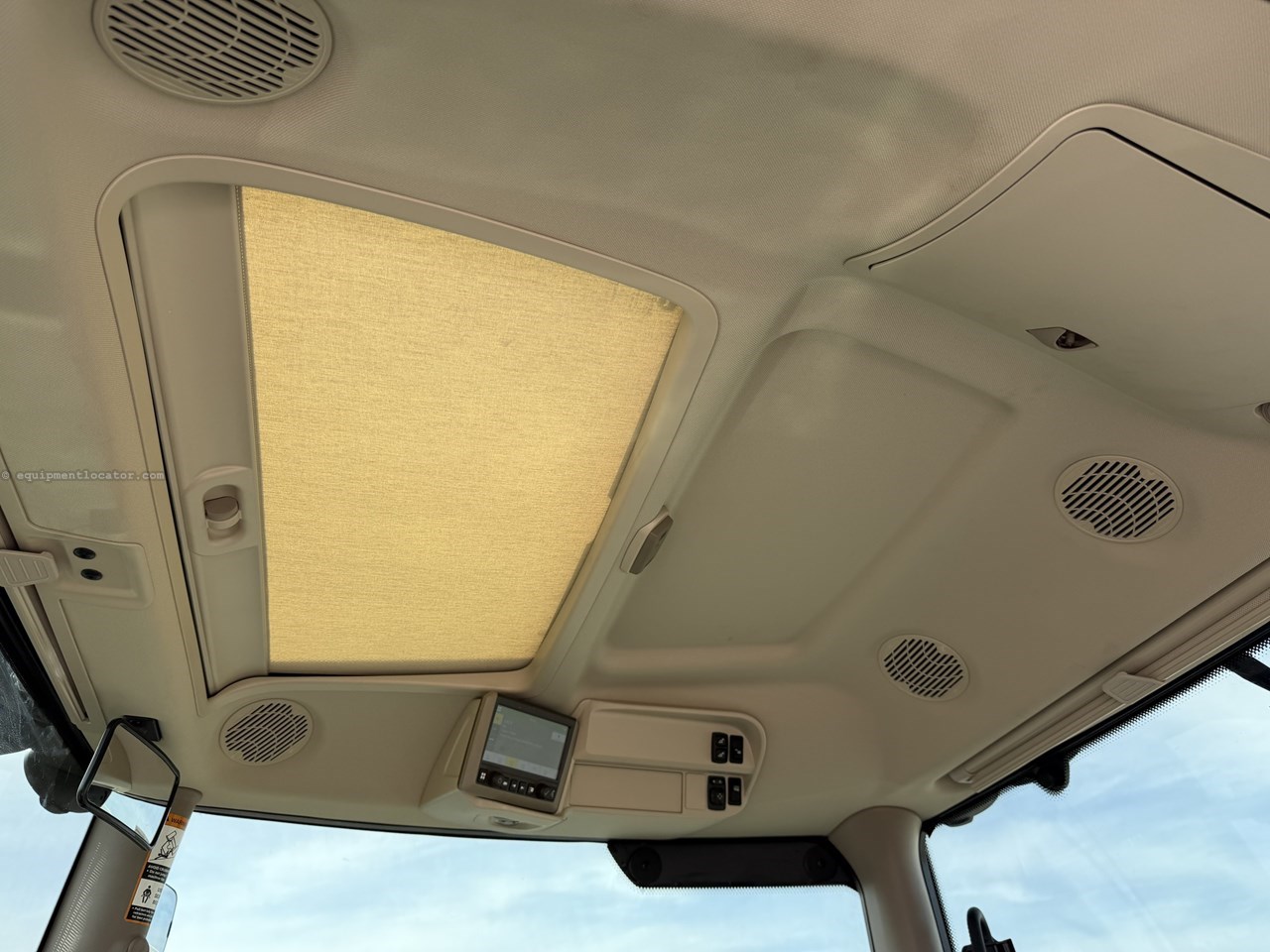 2024 John Deere 6R 250 Image 31