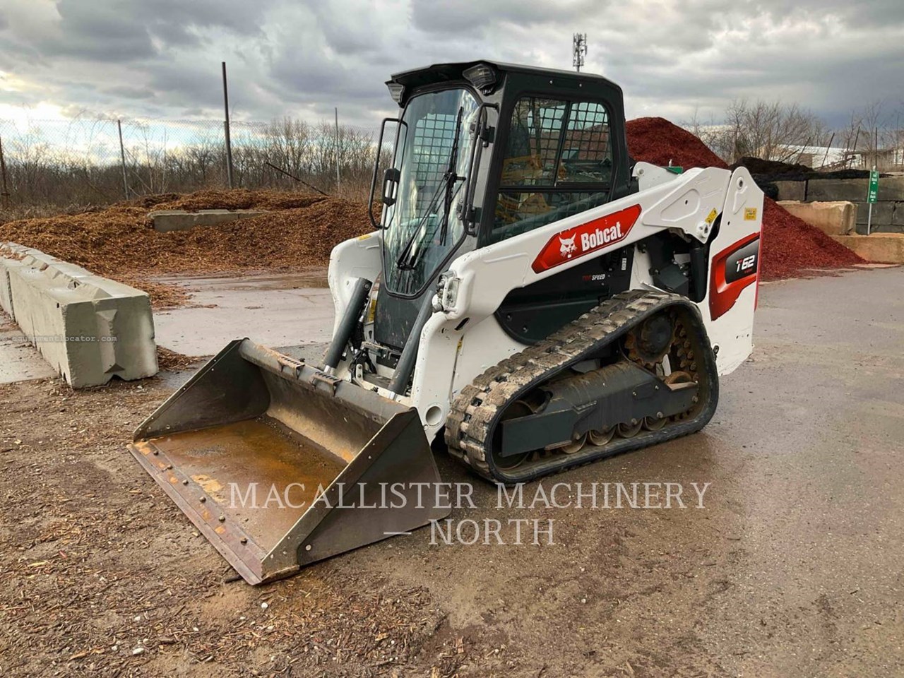 2023 Bobcat T62 Image 2
