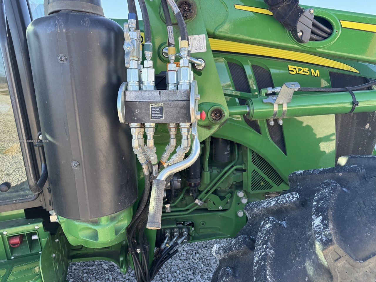 2022 John Deere 5125M Image 13