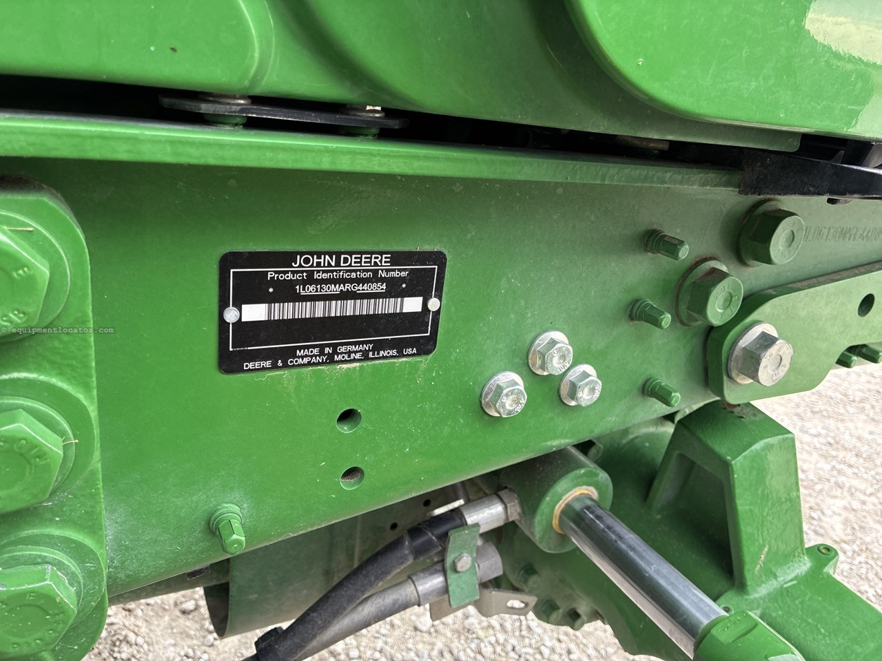 John Deere 6130M Image 14