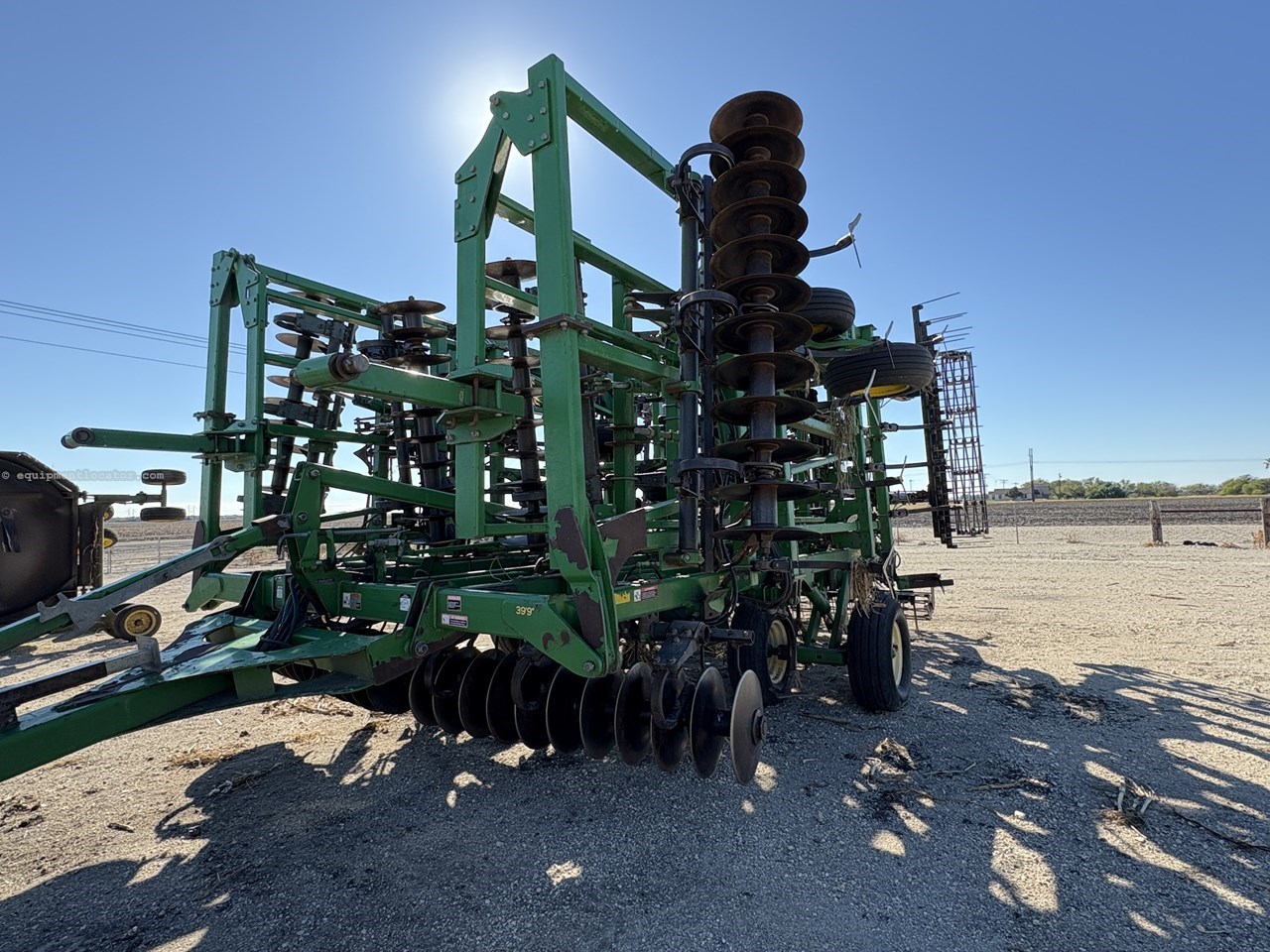 2014 John Deere 2310 Image 2