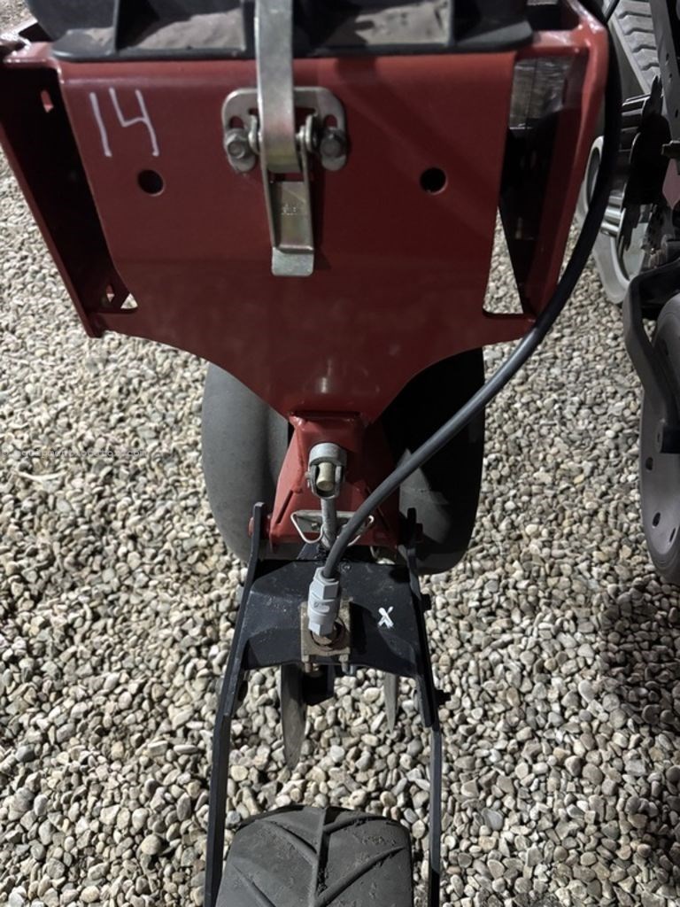 2014 Case IH 1265 Image 4