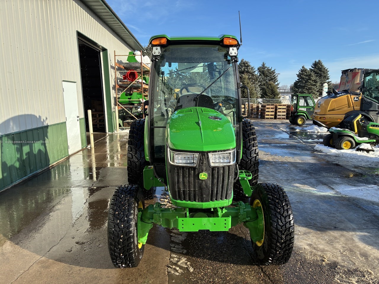 2025 John Deere 4066R Image 2