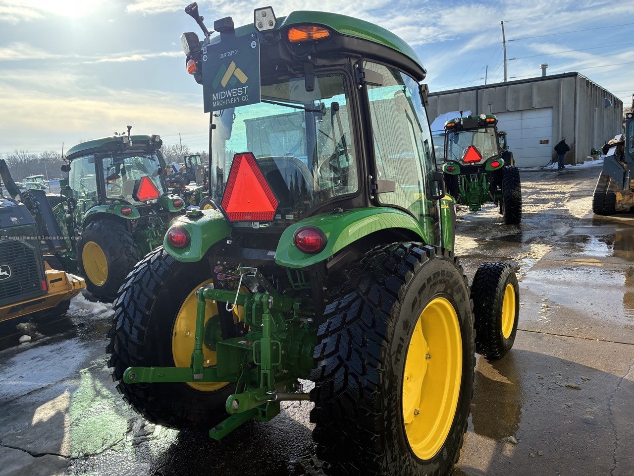 2025 John Deere 4066R Image 4