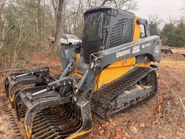 2023 John Deere 333G Image 4