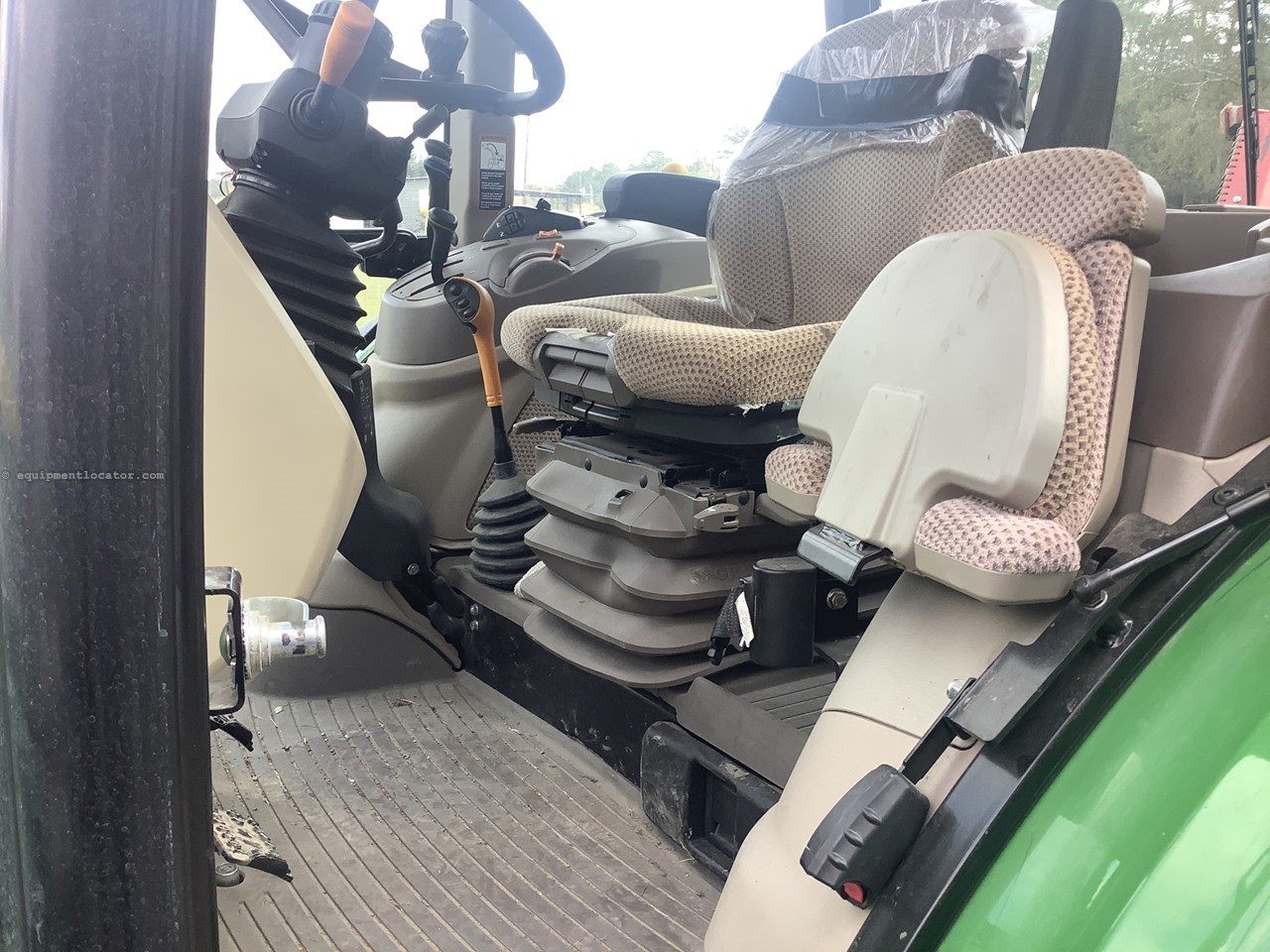 2022 John Deere 5125M Image 4