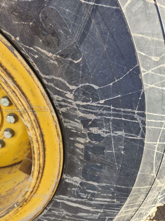 2019 John Deere 544L Image 33