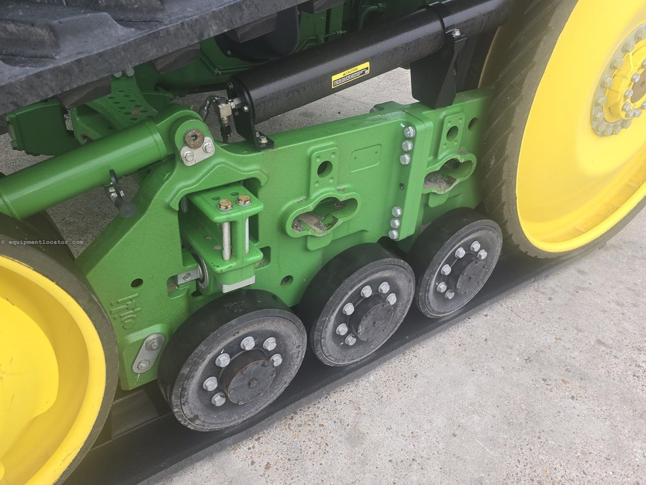 2024 John Deere 8RT 410 Image 2