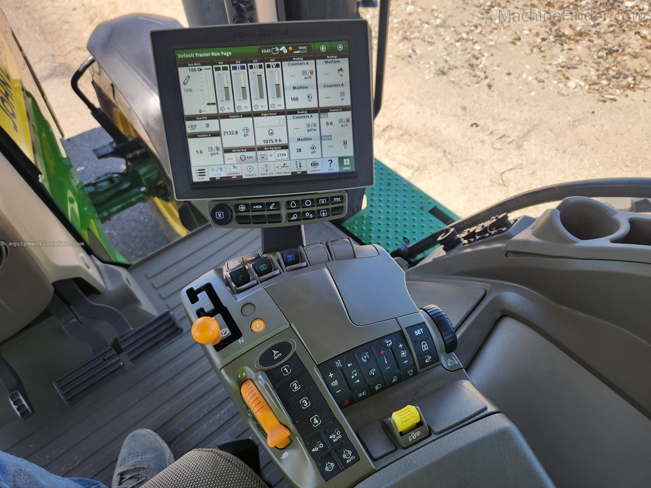 2022 John Deere 8R 250 Image 28