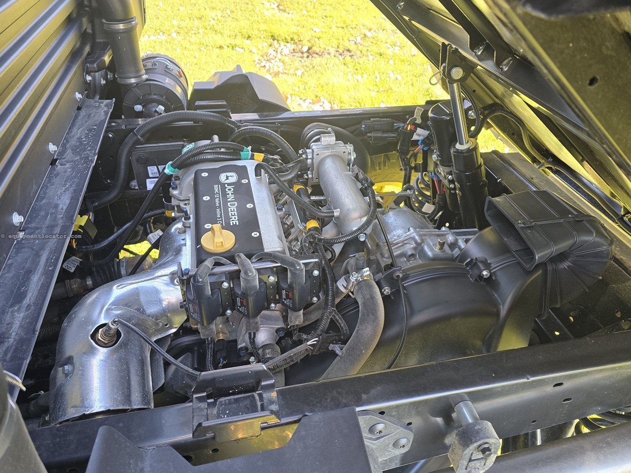 2025 John Deere XUV 845M Image 19