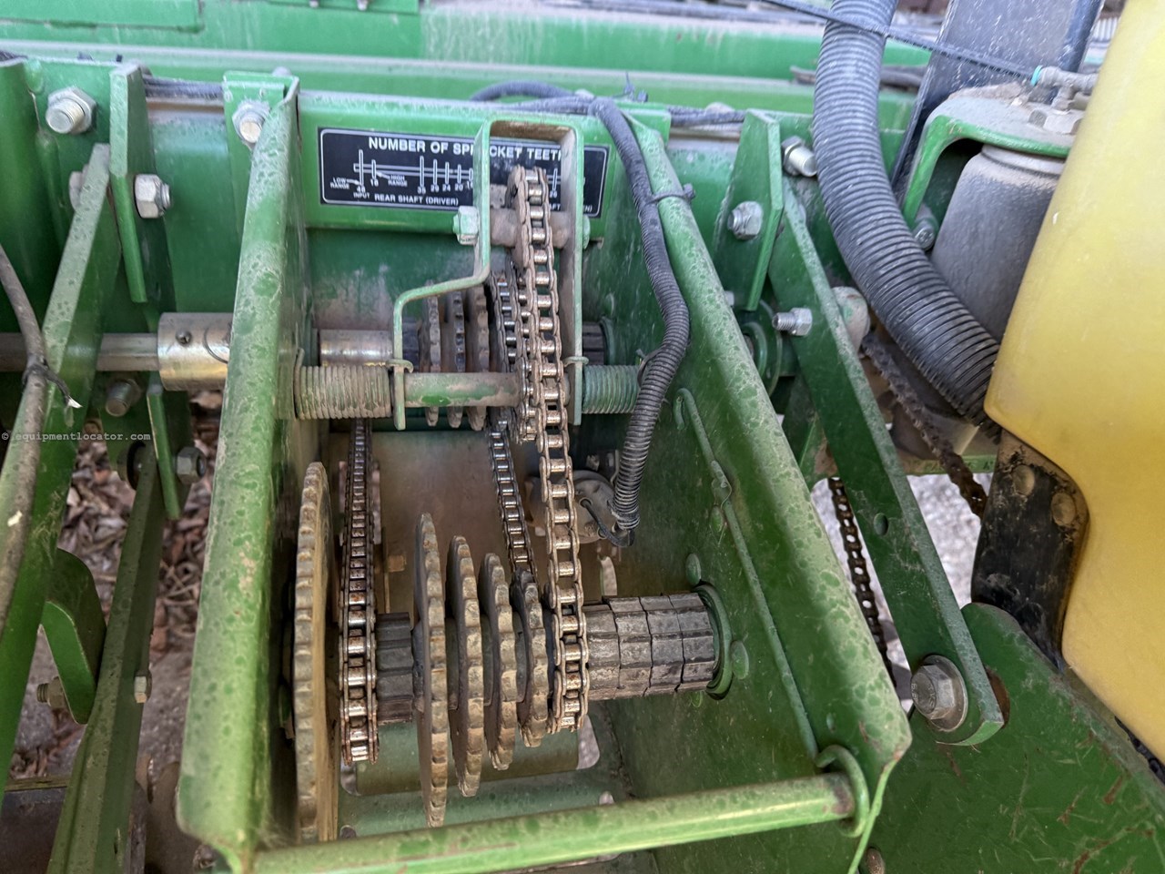2002 John Deere 1770 Image 24