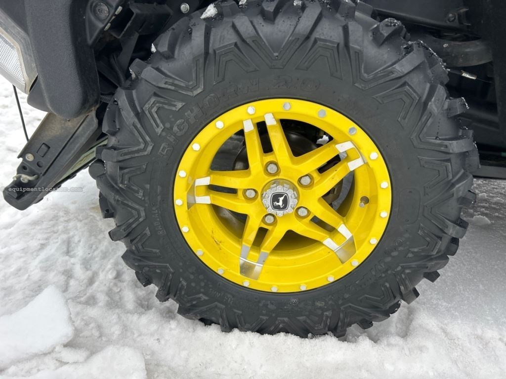 2020 John Deere XUV835M Image 29