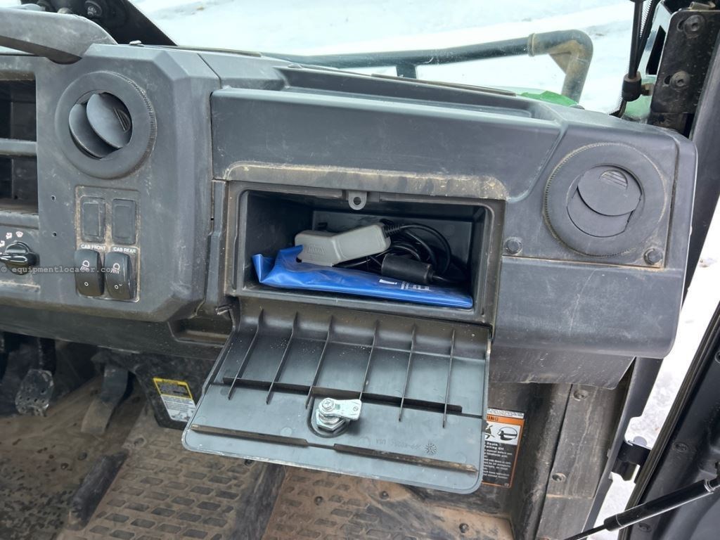 2020 John Deere XUV835M Image 48