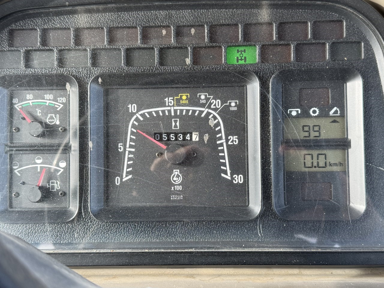 2005 Case IH MXM130 Image 14