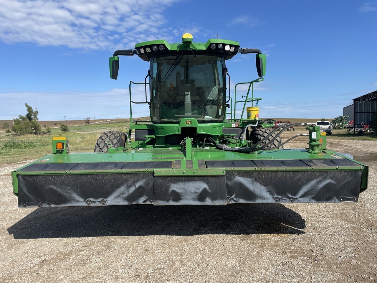2023 John Deere W235R Image 2